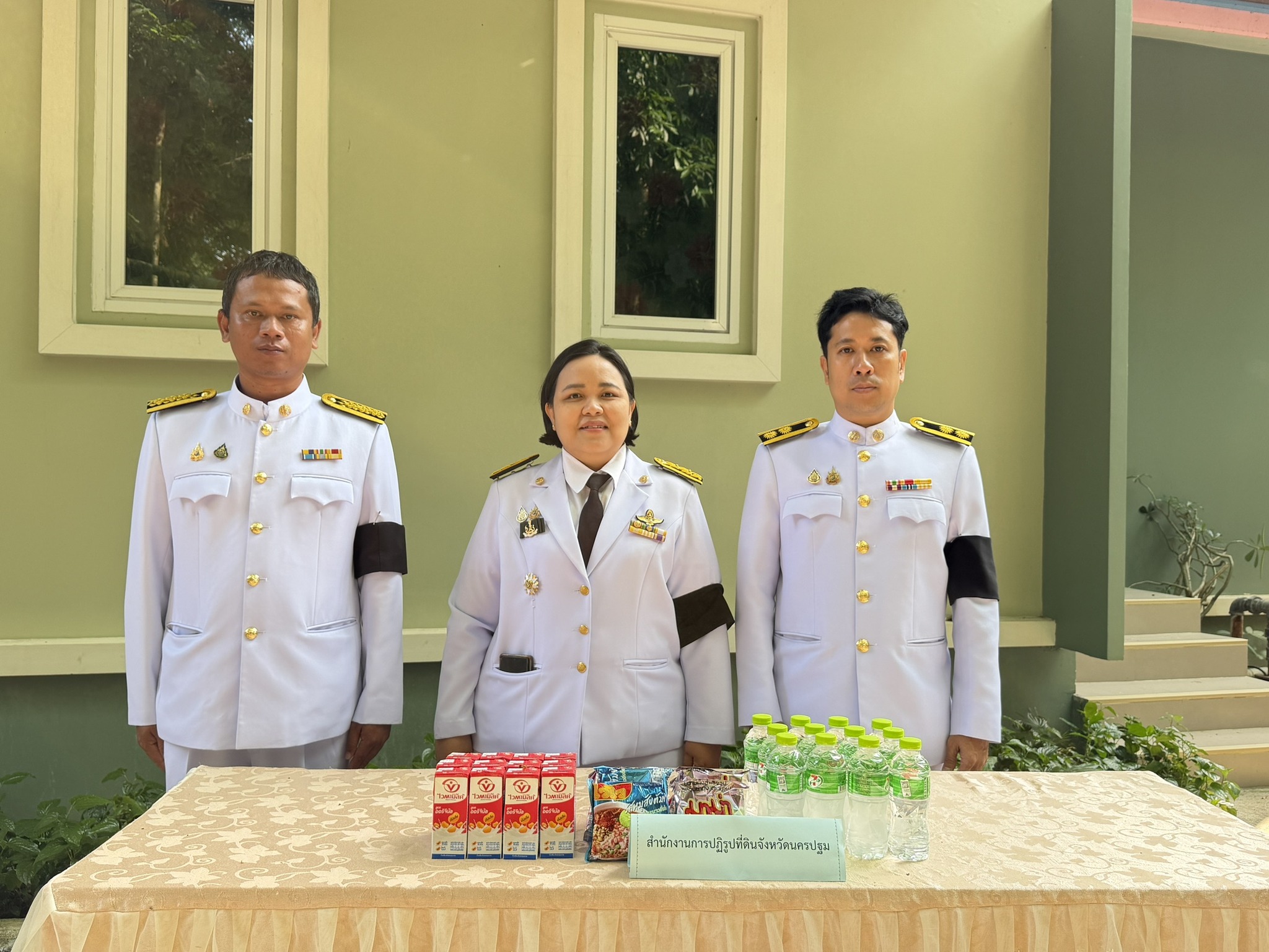 title - ส.ป.ก.นครปฐม เข้าร่วมพิธีเจริญพระพุทธมนต์และพิธีตักบาตร เฉลิมพระเกียรติสมเด็จพระกนิษฐาธิราชเจ้า กรมสมเด็จพระเทพรัตนราชสุดา สยามบรมราชกุมารี เนื่องวันคล้ายวันพระราชสมภพ 2 เมษายน และพิธีทอดผ้าป่าสมทบกองทุนพัฒนาเด็กชนบทในพระราชูปถัมภ์สมเด็จพระเทพรัตนราชสุดาฯ สยามบรมราชกุมารี